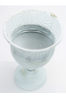 Obrázok pre Biela váza s ozdobným dierkovaným lemom